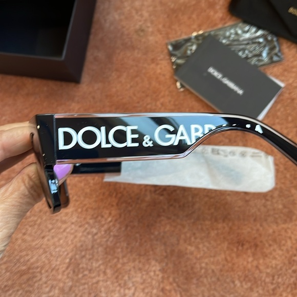 DOLCE & GABBANA  black sunglasses new/case /box.100% Authentic - Picture 5 of 14